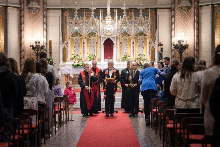 Olomouc_bohoslužba - Průvod