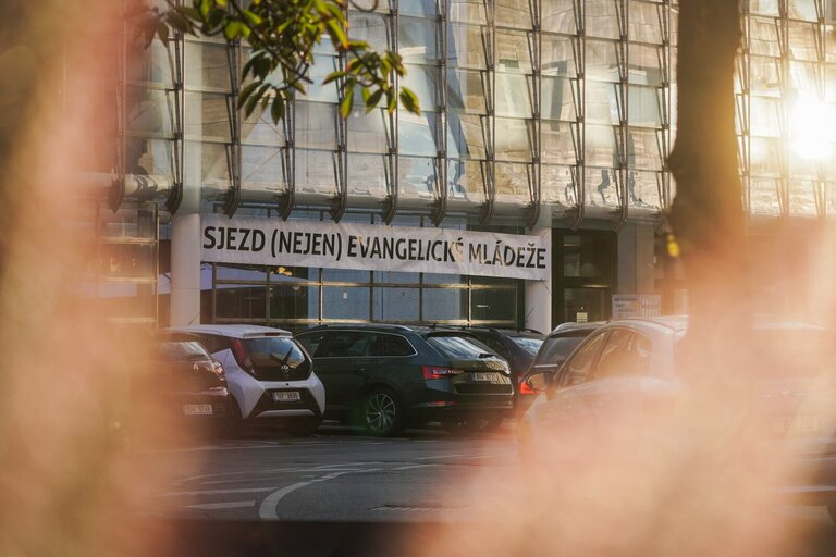 Probíhá soutěž o vizuální identitu Sjezdu mládeže 2026