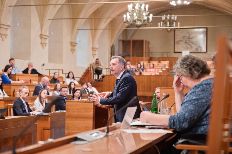 Konference v Senátu patřila neviditelným hrdinům 